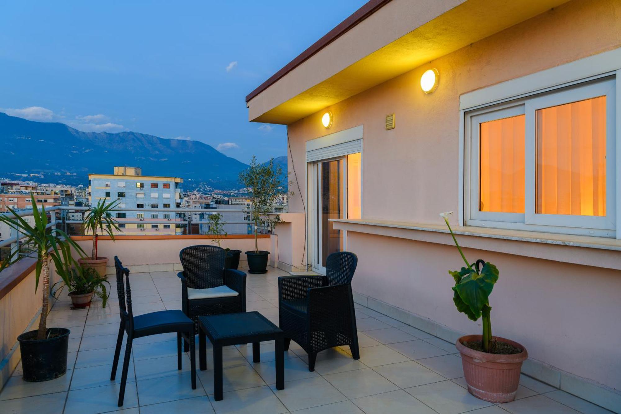 Terrace Tirana Cityscape 2 מראה חיצוני תמונה