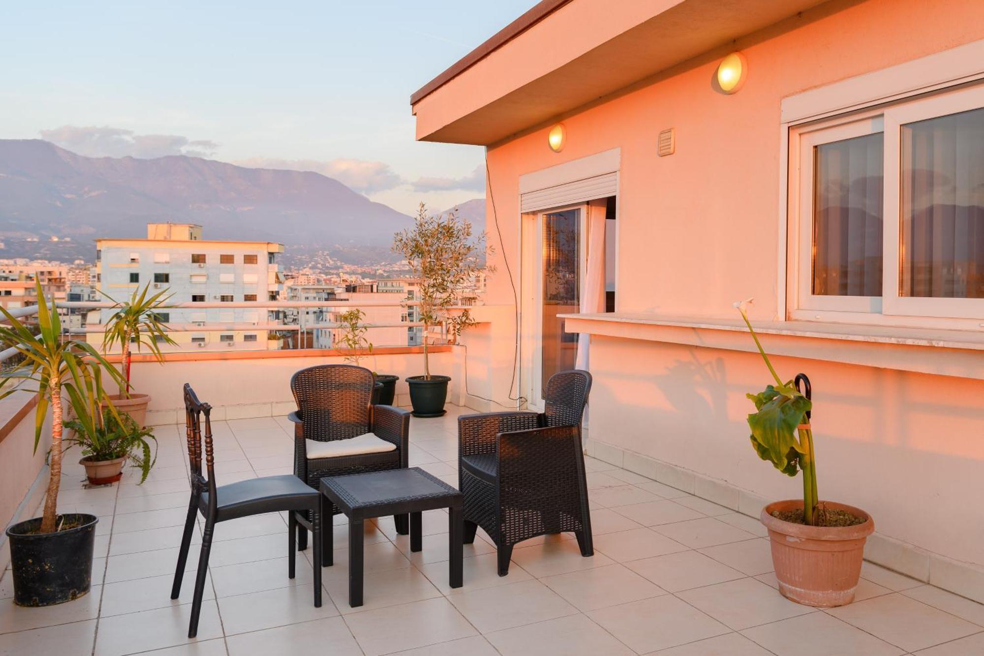 Terrace Tirana Cityscape 2 מראה חיצוני תמונה